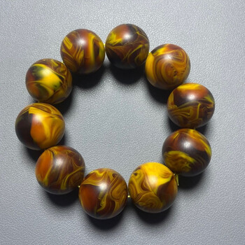 缘诗芸龙涎香"灰琥珀"手串,纹路妖艳,越盘越润越盘越光滑自带香味