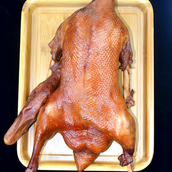 芜湖无为板鸭正宗安徽土特产烟熏卤鸭熏鸭整只礼盒小吃卤味小零食 鹅