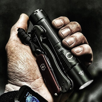 思甬泉强光手电筒氙气灯10000米进口德国战术充电超亮户外远射迷你