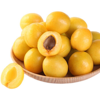 正宗现货新疆小白杏 自家果园新鲜水果甜杏子轮胎小百杏 1斤 试吃装