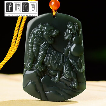 可颖a和田玉青玉老虎吊坠上山猛虎山水玉牌男士霸气生肖属虎玉佩玉项