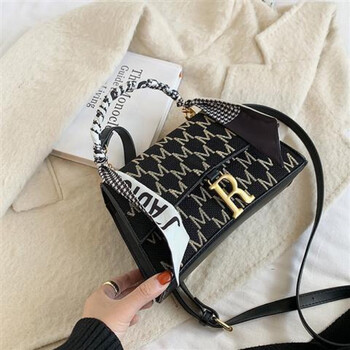 小众设计女士小包包新款潮时尚百搭单肩腋下包 字母m【图片 价格 品牌