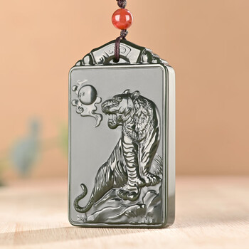 居仁堂青玉上山虎吊坠 塔青生肖老虎玉佩 男款双面玉石牌子挂件七夕