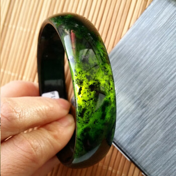 韩生生墨玉玉镯 陕西墨绿玉石手镯蛇纹石玉手镯 520情人节送男女友