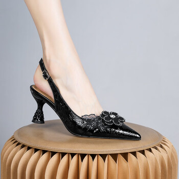 达芙妮daphne2023年新款夏季气质百搭真皮尖头后空凉鞋女通勤鞋细跟