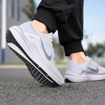 耐克（NIKE）男鞋2024新款ZOOM WINFLO 10运动休闲鞋轻便缓震气垫跑步鞋DV4022 DV4022-102/全掌气垫/WINFLO10 42.5