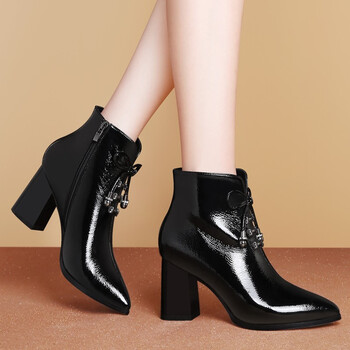 短靴女士粗跟尖头系带蝴蝶结冬天韩版时尚休闲高帮亮皮鞋女装高跟鞋