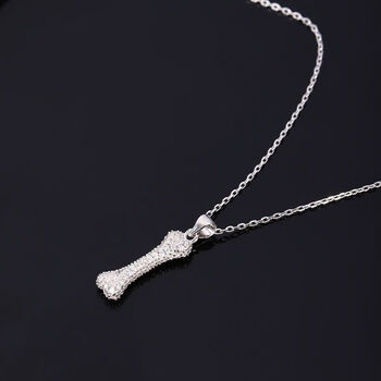 同款狗骨头吊坠项链男女潮嘻哈小众设计感秋季轻奢配饰满钻骨头项链