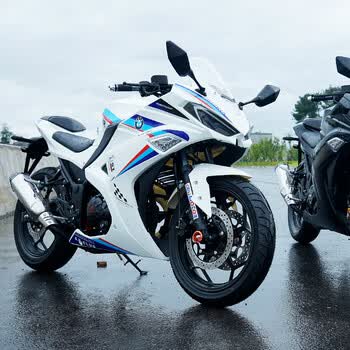 全新v6燃油摩托车仿赛跑车大排量双座400cc双缸电喷公路趴赛代步车