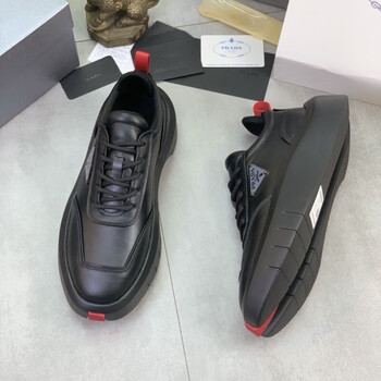 普拉达男鞋2023新款男士三角标透气网布厚底增高时尚休闲运动板鞋