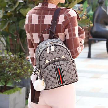 酷奇袋鼠双肩包感小众双肩背包2023新款女时尚潮流大容量女式通勤上班