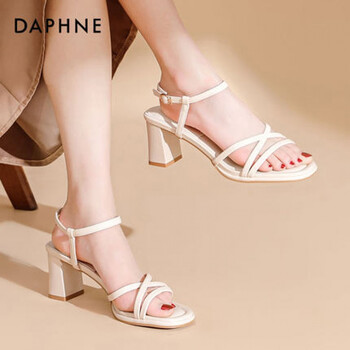 达芙妮daphne凉鞋2022年女新款女春夏百搭凉鞋女通勤粗跟一字扣带气质