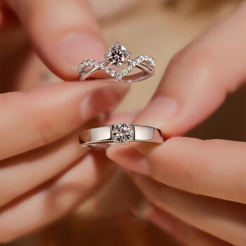 芯奢戒指女小众1克拉仿真莫桑石仿真钻石戒指女求结婚礼假戒指现场