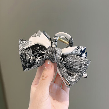 御弗韩版新款印花蝴蝶结大抓夹高级感在逃公主顶夹外出气质鲨鱼夹发卡
