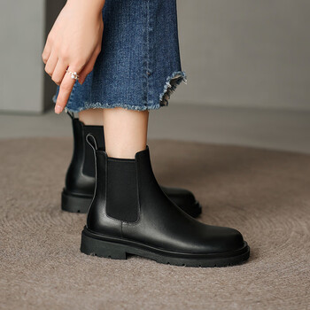 亦椰eyeeck平底切尔西及踝靴女秋冬新款真皮圆头短靴女黑色厚底马丁靴