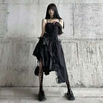 【原味儿】幽灵少女暗黑系黑色吊带连衣裙万圣节服装女辣妹不规则哥特