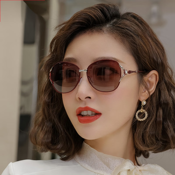 小米妈妈款墨镜女网红大脸显瘦新款时尚偏光开车太阳镜女防紫外线红框