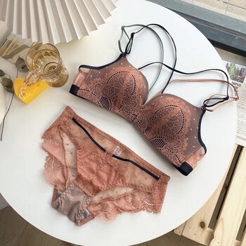 女小胸聚拢无钢圈厚前扣露背蕾性感细吊带文胸套装焦糖色套装3270a
