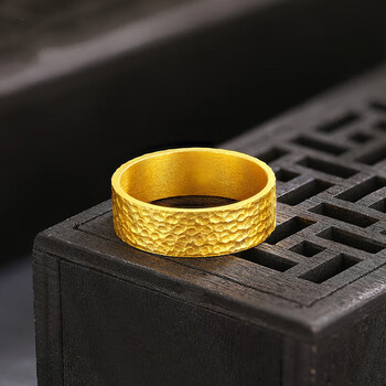 逸珀黄金锤纹方戒传承古法金手工锤纹闭口素圈戒指足金9999情侣22号金