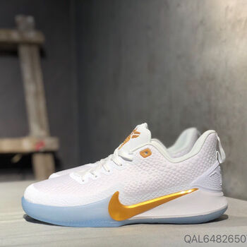 科比12黑曼巴精神篮球鞋男低帮透气防滑减震新款限量版运动鞋白金白金