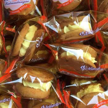 夹心娃娃脸娃娃头硬奶油8090后儿时回忆零食面包2斤装长形夹心蛋糕