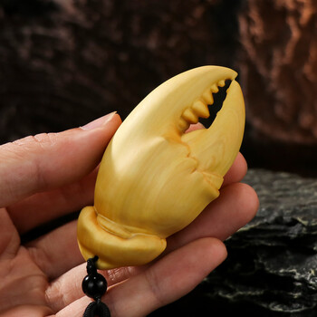 蟹钳手把件黄杨木雕手里有钱纳福文玩手把件天然实木雕刻挂件收藏品手