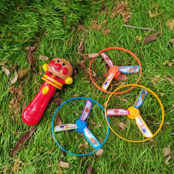 千奇梦面包超人竹蜻蜓平衡发射飞碟飞行器儿童旋转飞天子户外玩具男孩