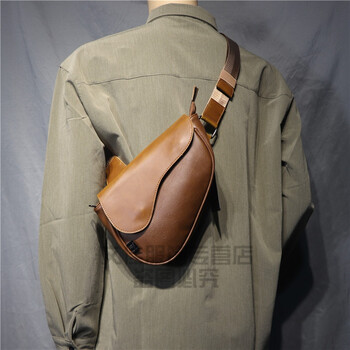 仓梵马鞍包男斜包挎包男士散步包男threebox复古简约潮男斜挎小胸包