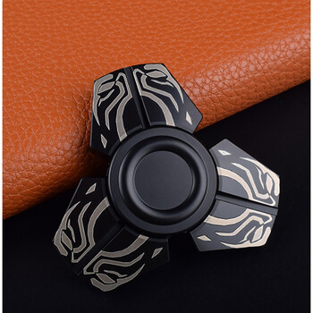 八卦手指陀螺 伏羲八卦维京海盗指尖陀螺纯铜旋转手指减压陀螺玩具