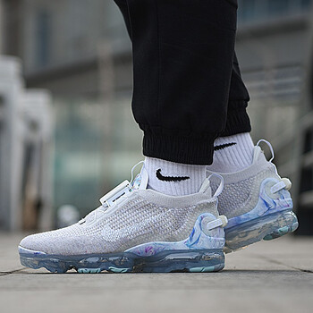 nike耐克男子airvapormax彩虹编织环保大气垫跑步鞋cj6740100cj6
