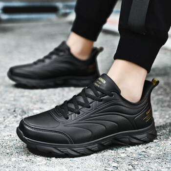 鸿星尔克舒适同类型大码46码47码秋季新款男鞋运动鞋轻便跑步鞋男皮面