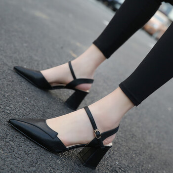 大东(dusto)包头凉鞋女2023夏季新款时尚一字扣单鞋百搭尖头粗跟中跟