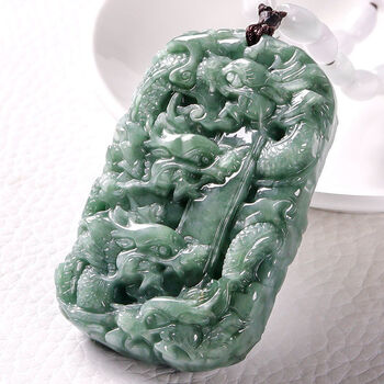 九龙护主翡翠玉龙牌吊坠龙王生肖龙玉石玉龙玉龙挂件