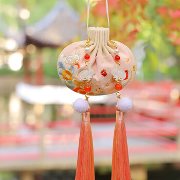 menahem端午节香囊刺绣香囊香包空袋玉兔香袋新年古风汉服挂件 粉色