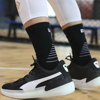 彪马(puma) hardwood库兹马低帮缓震实战篮球鞋 194454 194454-02 39