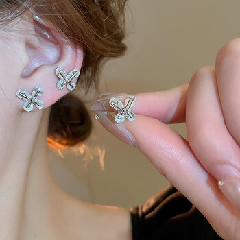 益福顺磁吸耳钉银针字母锆石套装小众个性轻奢风耳环时尚气质新款耳饰