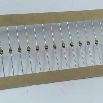 轴向色环电容陶瓷电容50v10pfpf47pf100pf1000pf10000pf100000p 1uf