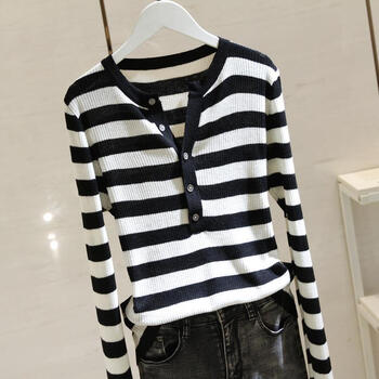 女装新款黑白条纹长袖v领针织衫女秋装新款韩版修身显瘦薄款打底毛衣