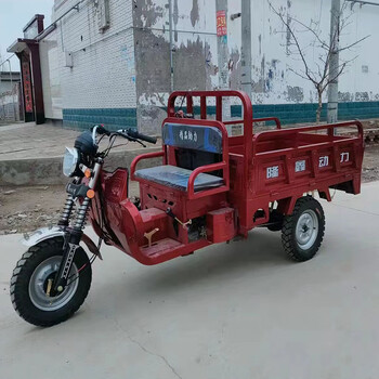 艾喜仕隆鑫动力汽油三轮摩托车燃油家用水冷三轮五轮载重王自卸摩托车