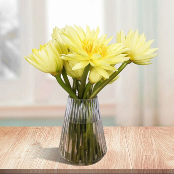 睡莲百合玫瑰满天星向日葵勿忘我鲜花直批直发室内养水插花供奉黄色