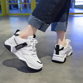 女生鞋子秋季12岁一15岁初中学生运动球鞋女休闲跑步鞋厚底小白鞋春秋