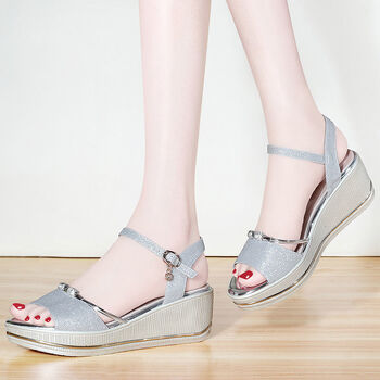 梵尚哲韩版夏天坡跟仙女风凉鞋中跟女鞋新款夏季百搭学生水钻高跟鞋