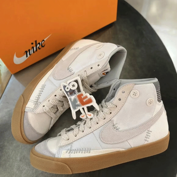 nike耐克情侣运动休闲鞋男女鞋春秋新款blazermid77开拓者高帮板鞋dr
