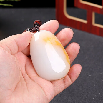 顶盈新疆白玉手把件男士原石带皮手玩件玉石女随身原石吊坠毛衣链款式