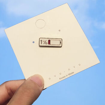 你日系男女情侣徽章卡通胸章ins潮个性别针包包配饰 【1%电量】1个装