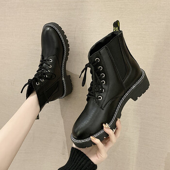 达芙妮女靴商场同款2021年新款显脚小马丁靴女英伦风短靴潮ins秋冬季