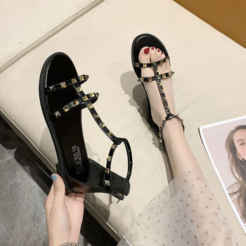 尚阔悠夏季新款凉鞋女学生韩版百搭英伦学院风2024时尚铆钉平底后拉链