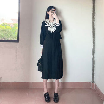 长袖上衣 领结 80长裙 袜子 鞋子 s