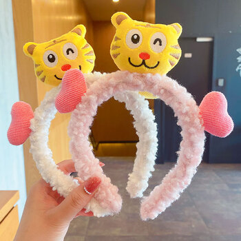 发箍宝宝发卡洗脸束发头箍发秋冬新款小女孩头饰 米色粉色巧虎2件套