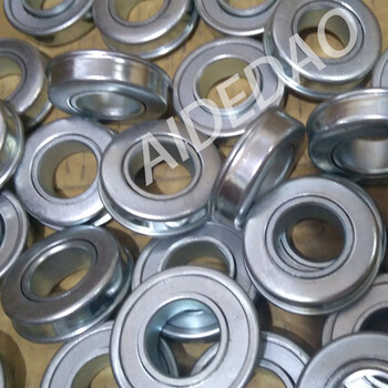 电动遥控翻板车库门配件卷帘门轴承座支架工业门滑升门轴承套 工业门